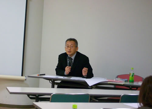 具体的な節税方法を事例を交えて解説する南原弘樹氏